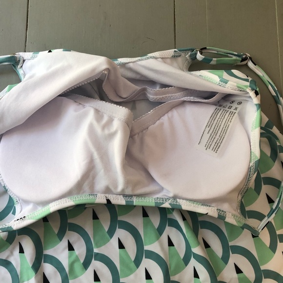 NWOT swing top and ruffle bottom tankini/bikini - Picture 3 of 13